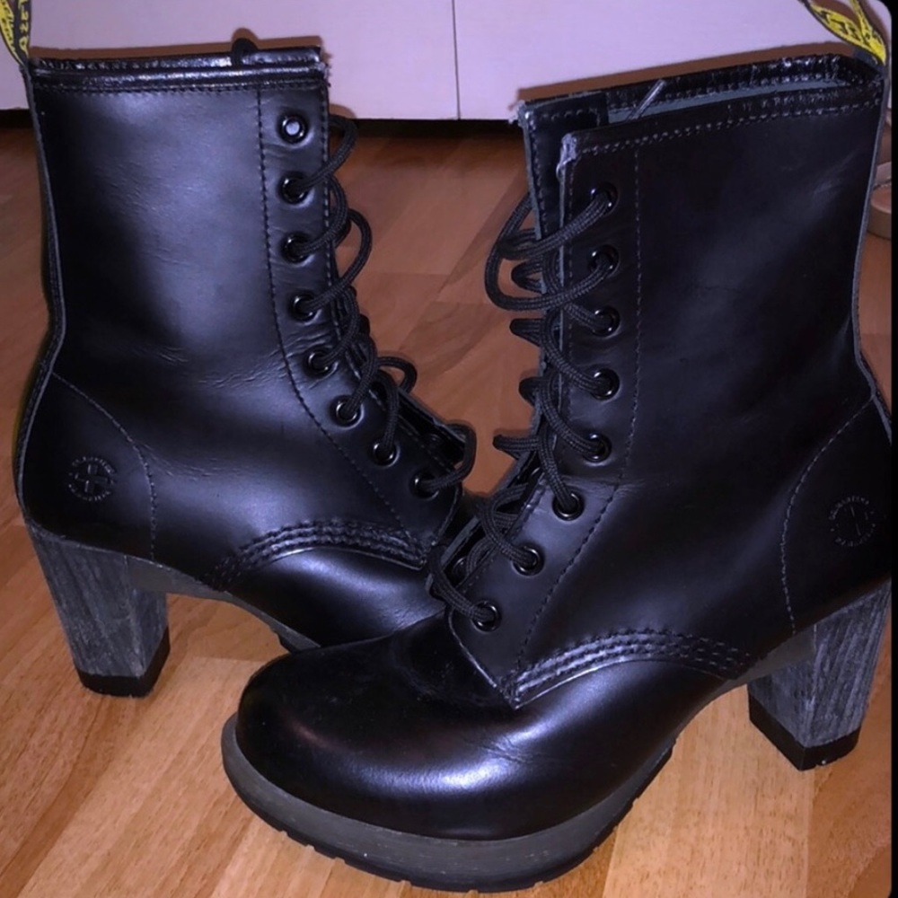 Dr. Marten Combat Boots!